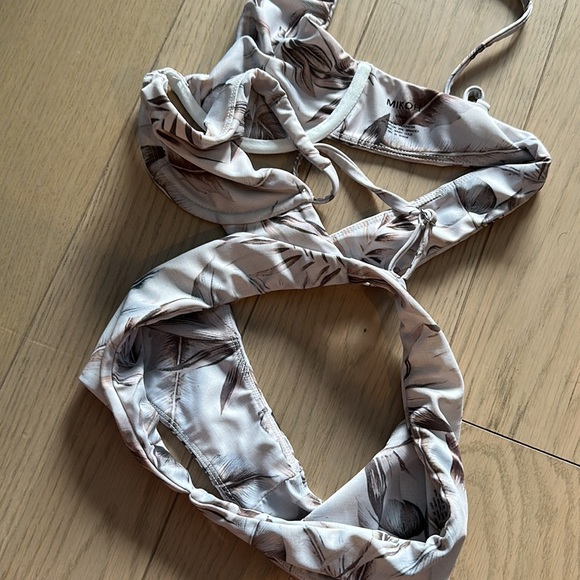 Mikoh bikini set - Picture 7 of 7